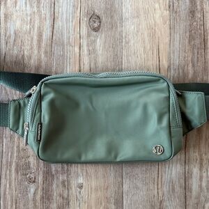 Brand new w/out tags Lululemon belt bag